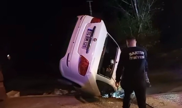 Bartın'da otomobil, devrildi; 1 ölü, 1 yaralı