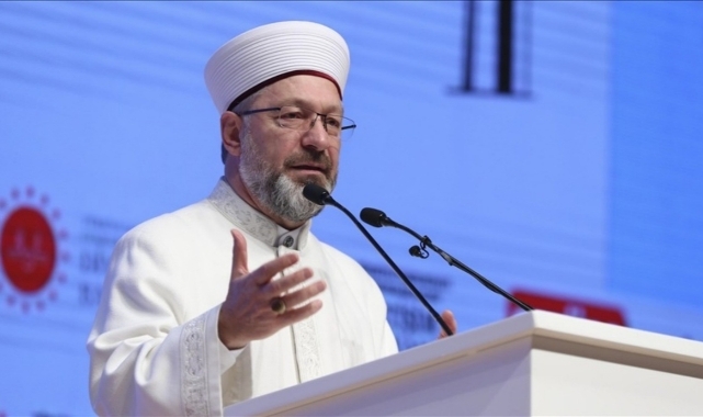 Başkan Erbaş: “İnsanların en hayırlısı insana faydalı olanlardır”
