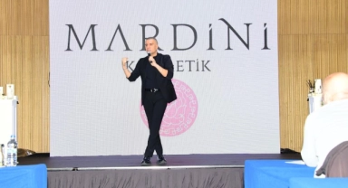 Berdan Mardini Kral Charles’a kendi parfümlerinden gönderdi