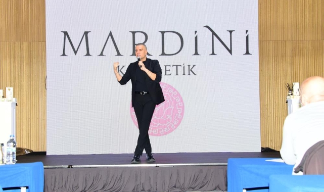 Berdan Mardini Kral Charles’a kendi parfümlerinden gönderdi