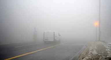 Bolu Dağı'nda sis görüş mesafesini düşürdü