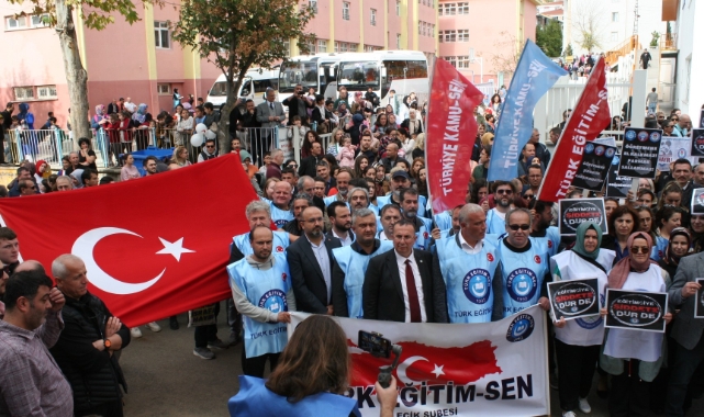Bozüyük’te eğitim camiası öğretmene şiddeti kınadı