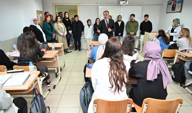Bursa Büyükşehir Belediyesi 10 bin öğrencinin hesabına bursu yatırdı