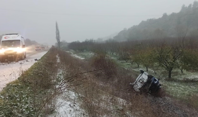 Bursa’da 2 araç kafa kafaya çarpıştı: 3 yaralı