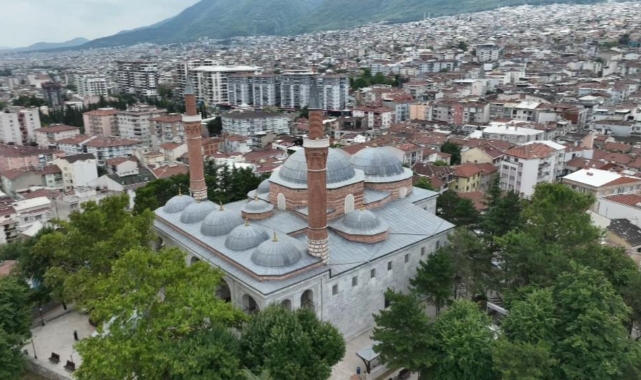 Bursa'da 600 yıllık Yıldırım Bayezid Camisi'nin kitabesi yok