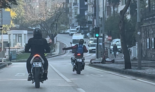Bursa'da dakikalarca trafiği  tehlikeye attılar
