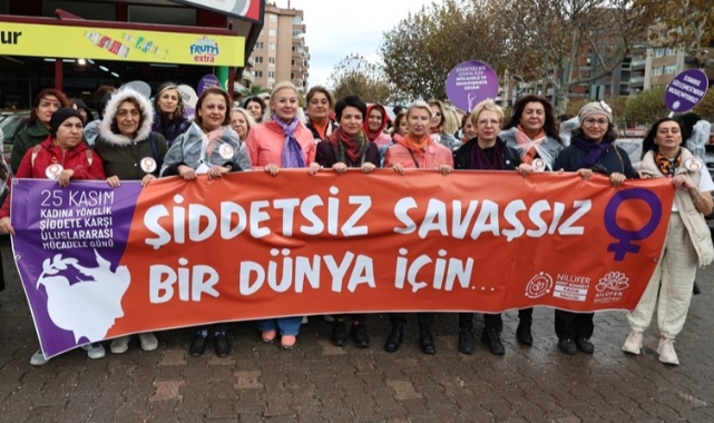 Bursa'da kadınlar şiddete karşı yürüdü
