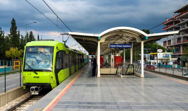 Bursa'da metro seferleri normale döndü