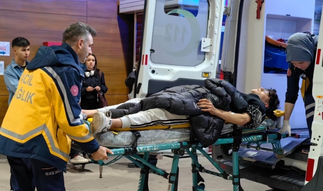 Bursa'da motosikletle kamyon çarpıştı, 1 kişi yaralandı