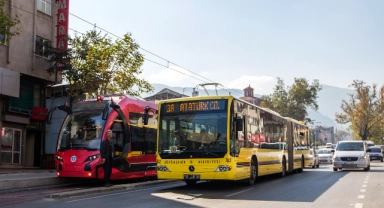 Bursa'da öğretmenlere 3 gün ulaşım ücretsiz