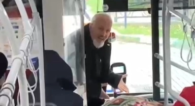 Bursa'da otobüs şoförü ile yolcu arasında 'bekleme' kavgası