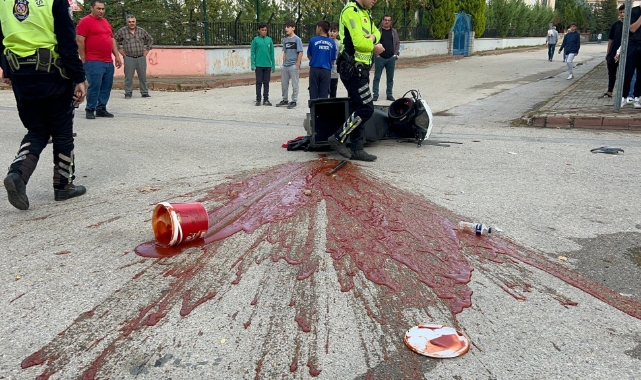 Bursa'da otomobil ile motosiklet çarpıştı!