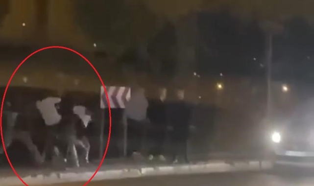 Bursa'da ‘yan bakma’ kavgası!