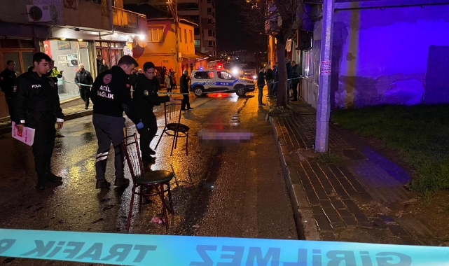 Bursa'da yola fırlayan çocuk aracın altında kaldı