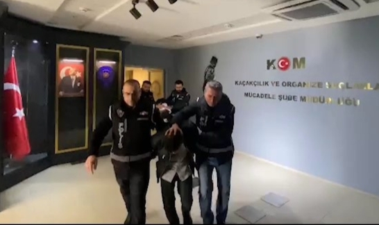 Bursa polisinden oto tamircisine şok baskın!