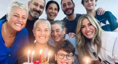 Çağla Şıkel'in sevgilisi Nail Gönenli aile fotoğrafında