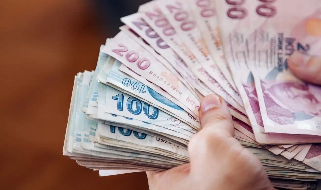 Çalışan emekliye 5 bin lira ikramiye yolda
