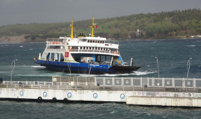 Çanakkale'de yarınki feribot seferleri iptal