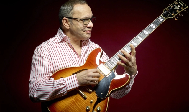 Caz gitarının ustası Biréli Lagrène Cemal Reşit Rey'de