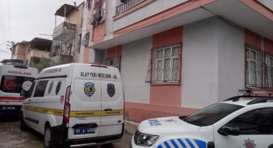 Cinnet geçirdi, karısını ve annesini vurdu