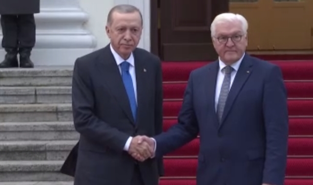 Cumhurbaşkanı Erdoğan'ın Almanya Cumhurbaşkanı Steinmeier'le görüşmesi başladı