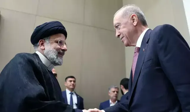 Cumhurbaşkanı Erdoğan, Reisi ile bir araya geldi