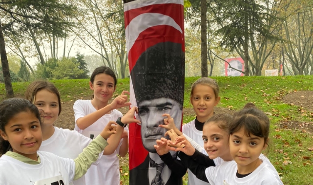Cumhuriyet ve Atatürk için koştular