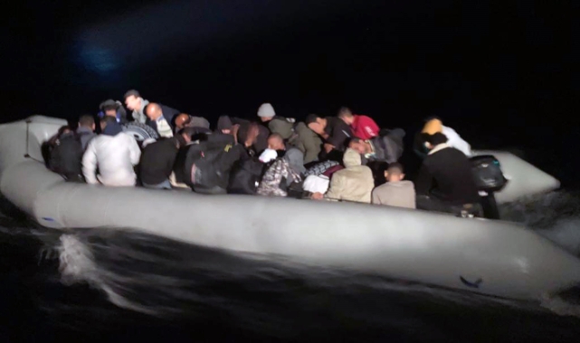 Datça’da 18 düzensiz göçmen kurtarıldı, 40 göçmen yakalandı