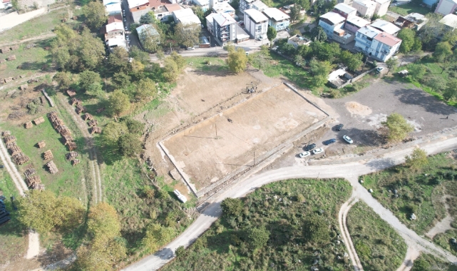 Değirmenönü pazar alanı yeni yerine taşınıyor