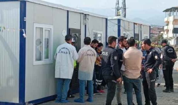 Öğretmen konteynerde ölü bulundu