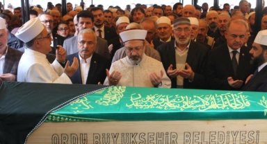Diyanet İşleri Başkanı Erbaş’ın annesi son yolculuğuna uğurlandı