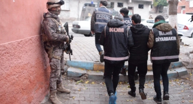 Diyarbakır'da 'Elek' operasyonu: 9 gözaltı