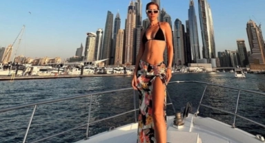 Dubai'ye giden Derya Uluğ tatil pozlarıyla büyüledi
