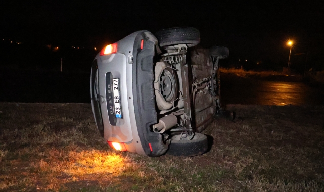 Elazığ’da iki otomobil çarpıştı: 4 yaralı