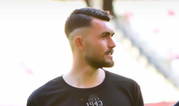 Elazığspor'un 100. yıl tişörtlerine büyük ilgi