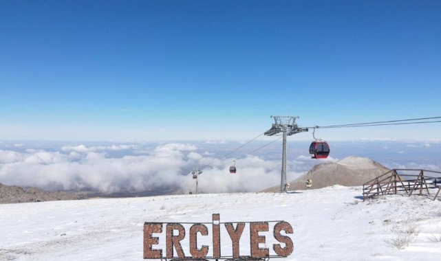 Erciyes'te kar sevinci