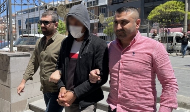 Eskişehir'de annesini öldüren çocuğun davası ertelendi