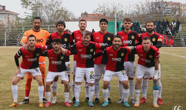 Eskişehirspor liderlik koltuğunu devraldı