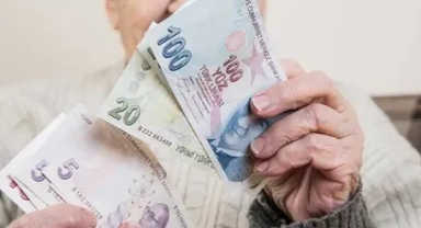 Ev kadınlarına emeklilik imkanı geliyor!