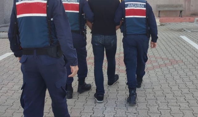 Ezine’de uyuşturucu operasyonu