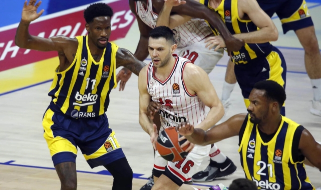 Fenerbahçe, Olympiacos'u eli boş gönderdi