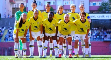 Fenerbahçe Petrol Ofisi kadın futbol takımı ilk kez Ülker Stadyumu’nda