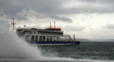 Feribot seferlerine olumsuz hava şartları engeli!