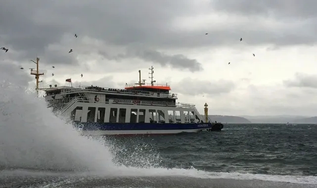 Feribot seferlerine olumsuz hava şartları engeli!