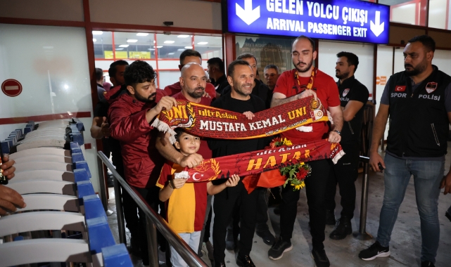Galatasaray, Adana'ya geldi