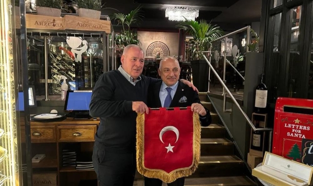 Galler-Türkiye resmi maç yemeği düzenlendi