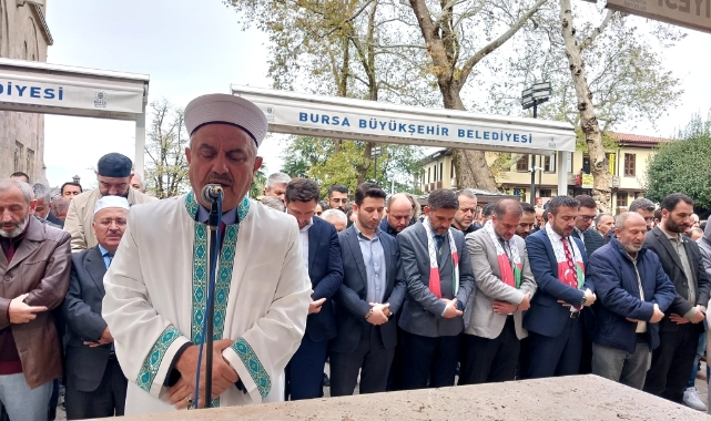 Gazze'de hayatını kaybedenler için cenaze namazı kılındı