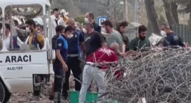 Hatay'da aynı enkazdan ikinci ceset çıktı