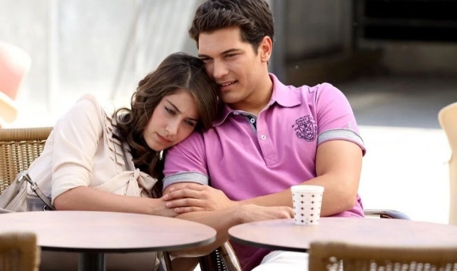 Hazal Kaya: Çağatay Ulusoy’la yeniden oynamayı çok isterim