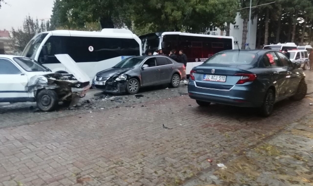 Isparta’da zincirleme kaza: 1 yaralı